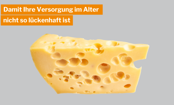 Ein gelbes Stück Käse mit vielen Löchern drin.