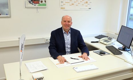 Martin Hansen in seinem DBV-Büro